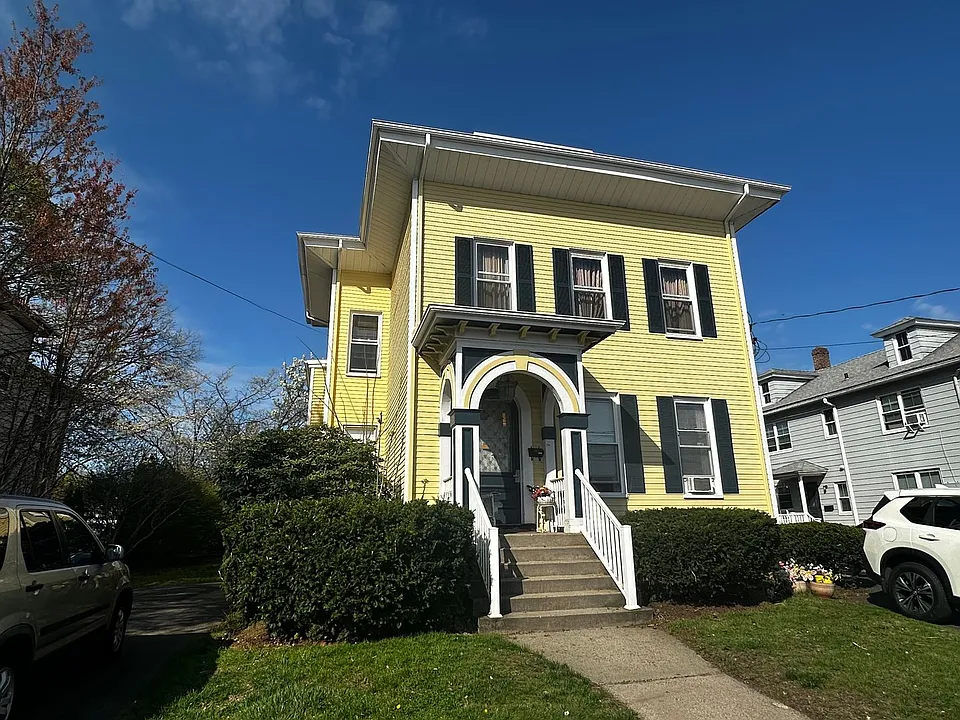 17 Broad St
