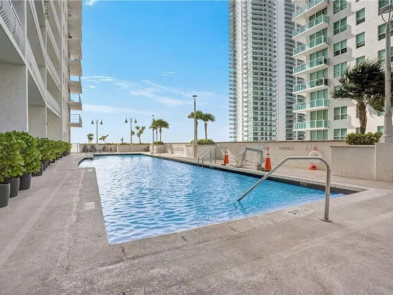 1200 Brickell Bay Dr #ID1227452P — Photo 16