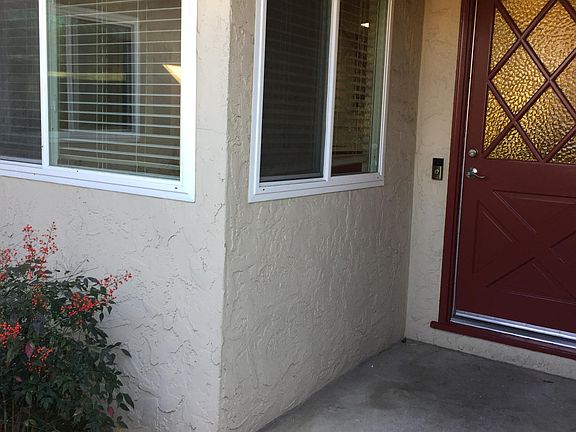 2nd image of 586 La Conner Dr