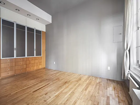 Sold by Sotheby's International Realty | media 4