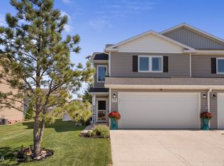 3225 Rutland Dr, Bismarck, ND 58504