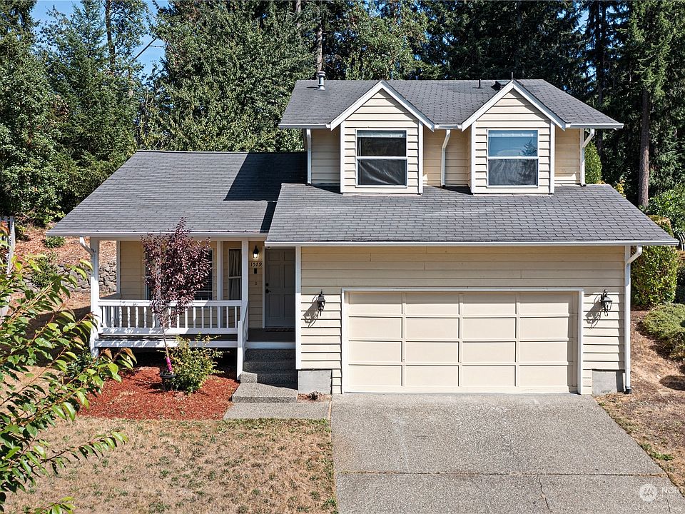1st image of 1579 Reo Place NW