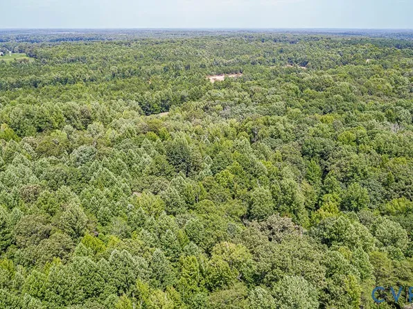 1 Chimney Springs Dr, Goochland, VA 23063