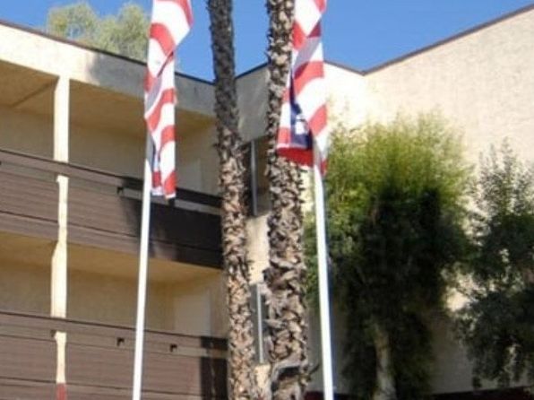 1090 E Washington Ave