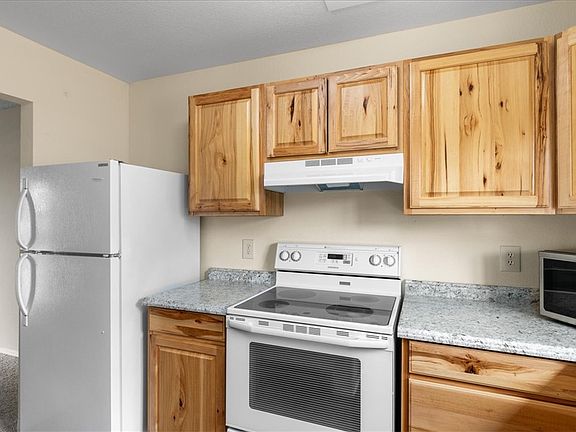 5th image of 3285 Canyon Dr Unit 81