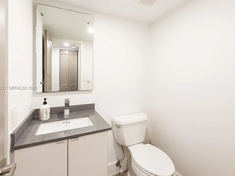 100 Bayview Dr #210 — Photo 12