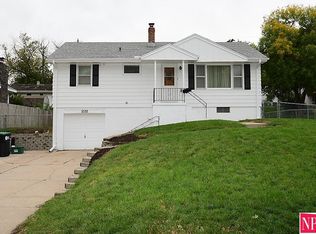 3332 N Main St, Elkhorn, NE 68022