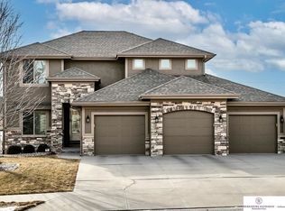 19913 Mason St, Elkhorn, NE 68022