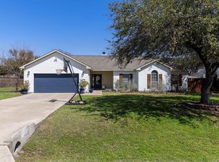 219 Spotted Fawn Dr, Hutto, TX 78634