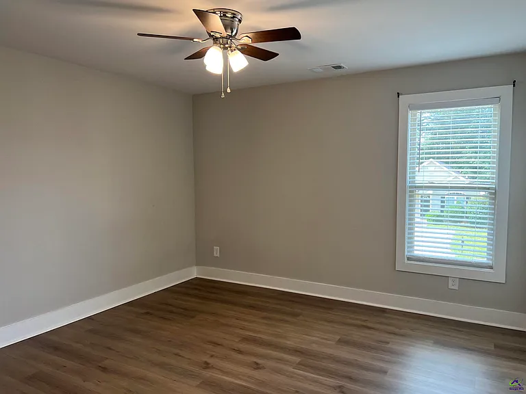 122 Rolling Woods Cir — Photo 9