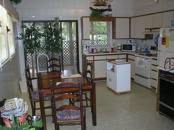 2nd image of 207 NE 57th St
