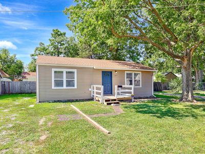 1217 E Boston St, Wichita, KS, 67211