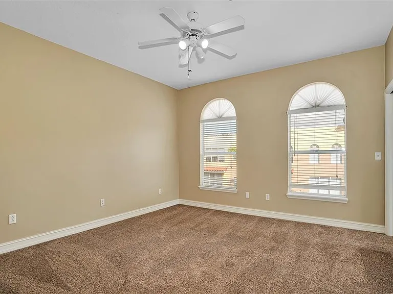 3102 Toscana Cir — Photo 24