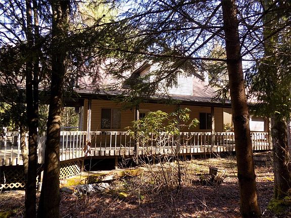 3rd image of 251 Perry Rd