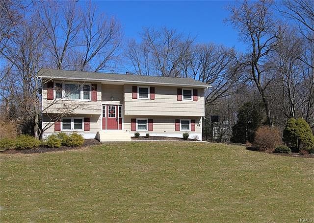 1st image of 24 Marjorie Dr