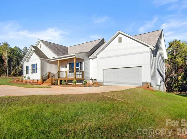 4665 Riverside Rd, Lancaster, SC 29720
