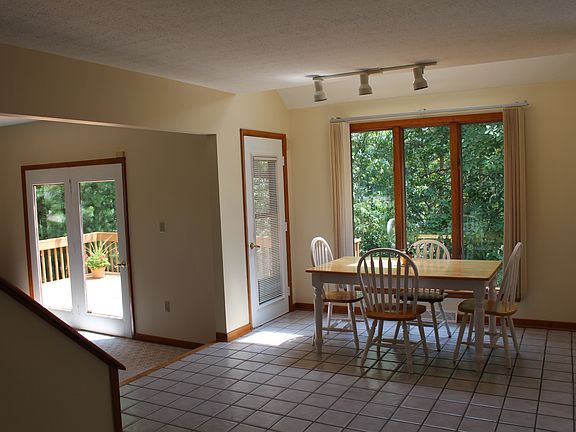 5th image of 220 Pine Mountain Ln