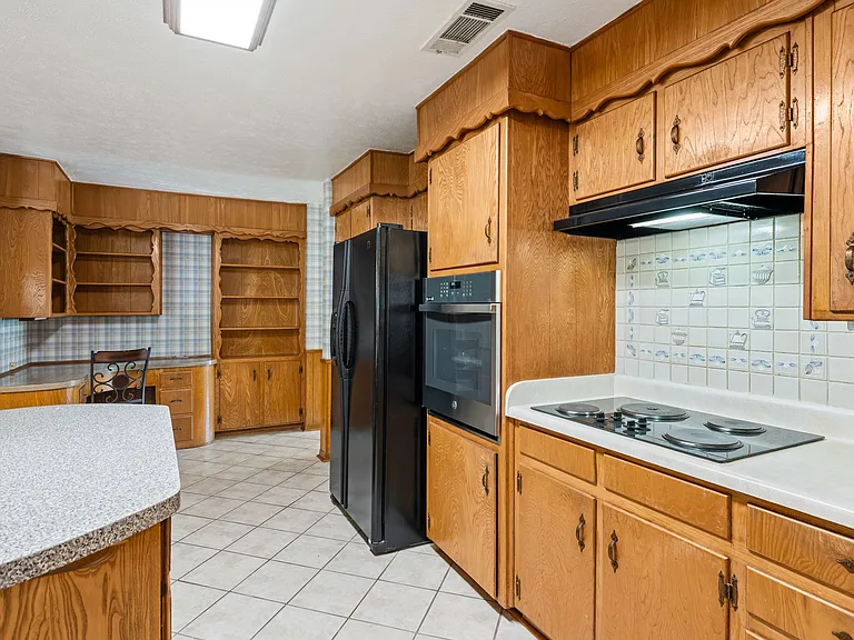 1332 Brookside Dr — Photo 7