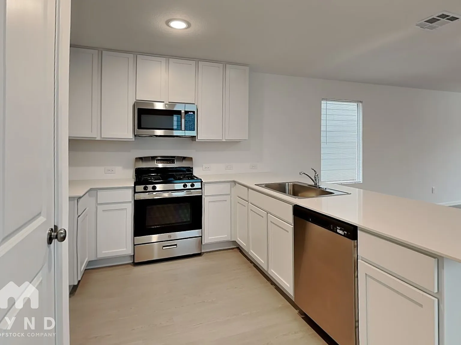4 bed, 2.5 bath, 1535 sqft, $1,525 — Photo 4
