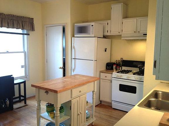 5th image of 2215 Bryant Ave S #1