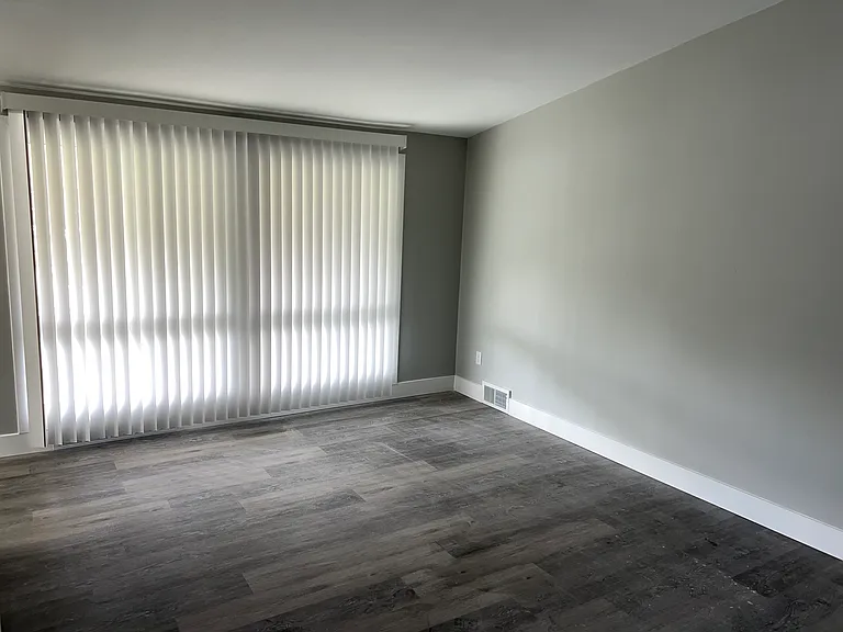 8305 Melvin Ave — Photo 9