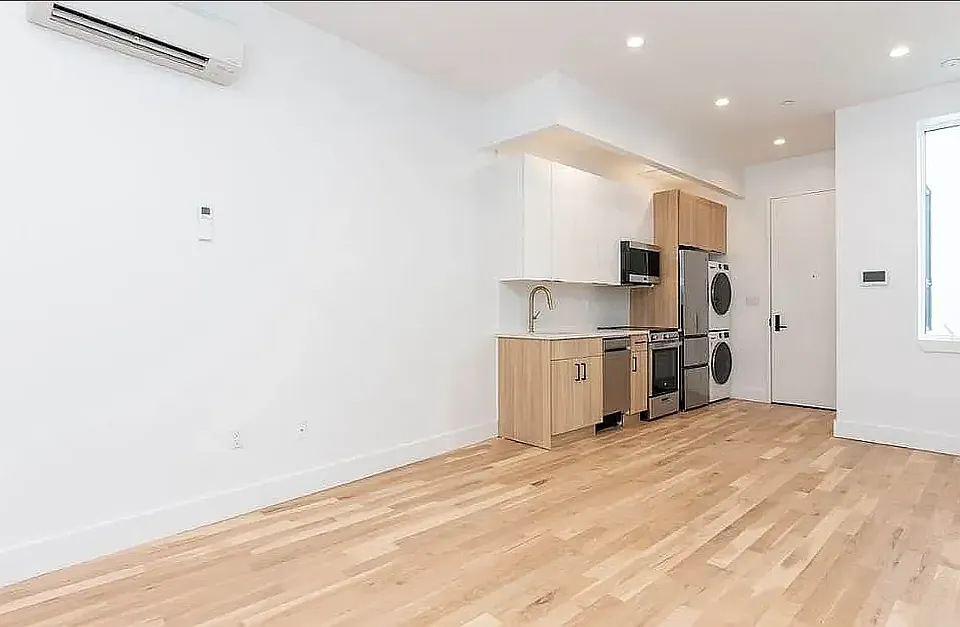159 Meserole St #4BB