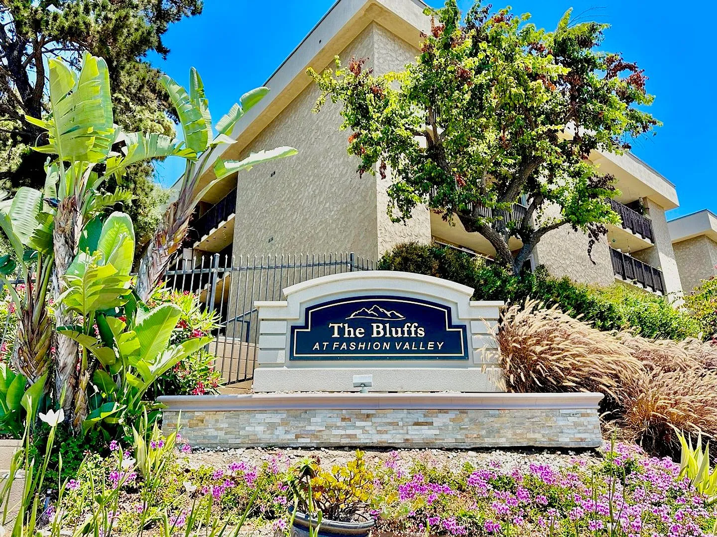 For Rent - Cozy Studio 432 Sf 2nd Floor Condo, Resort-Style Community In Sought-After Fashion Valley — Photo 3