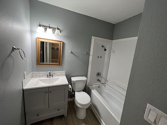 5th image of 4219 Casa Blanca Ln