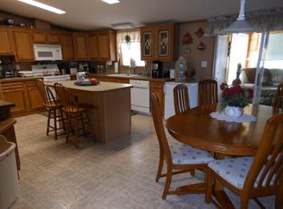 13498 Pearl Lake Dr, Detroit Lakes, MN 56501