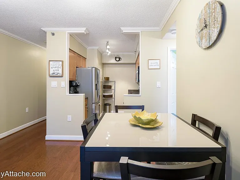 4801 Fairmont Ave #311 — Photo 4
