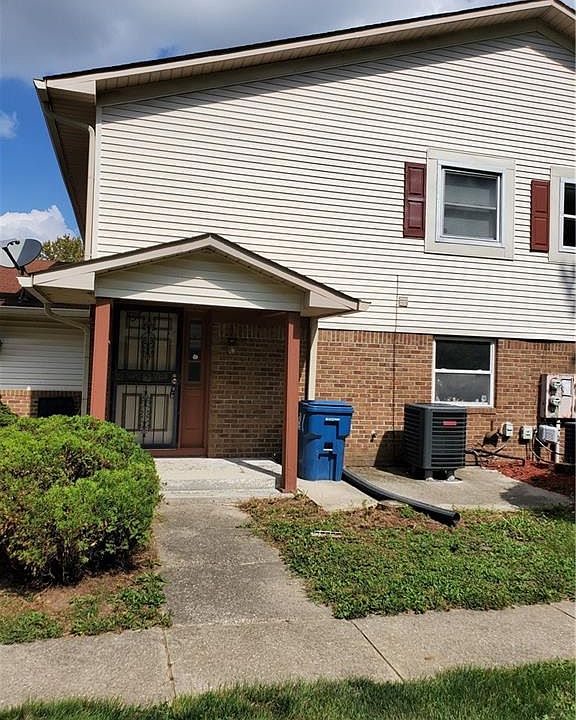 1st image of 2621 Harwich Dr