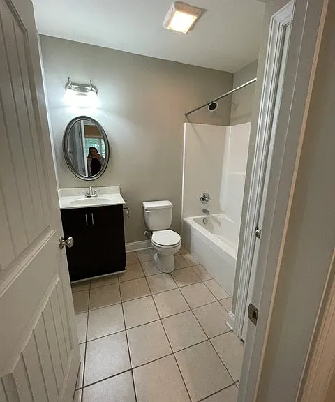Main Level En-suite