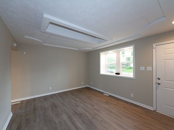 2nd image of 3244 N Wellington Ave
