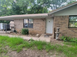 320 E Thurman St, Prairie Grove, AR 72753
