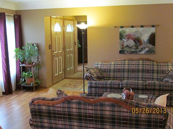 Front entry/living room