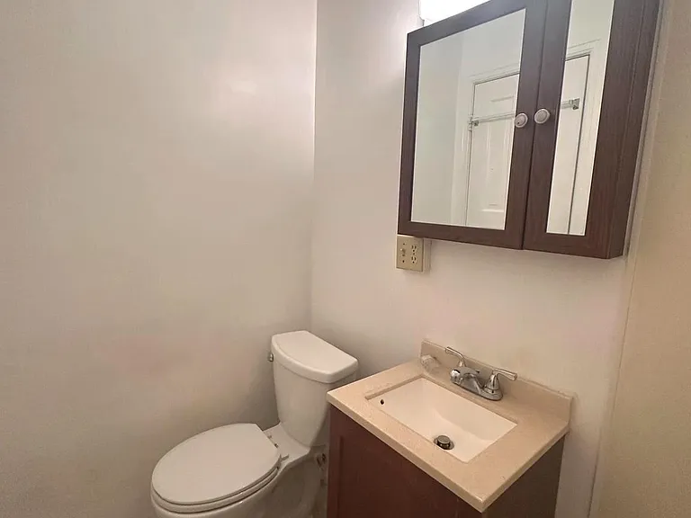 203 S Prospect St #2 — Photo 13