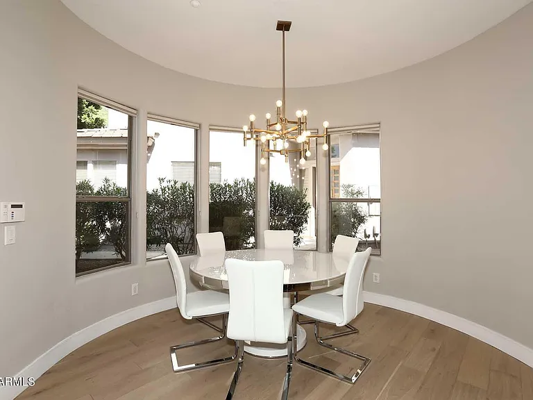 7305 E Del Acero Dr — Photo 10