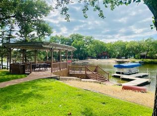 22 Willowbend, Marquette, NE 68854