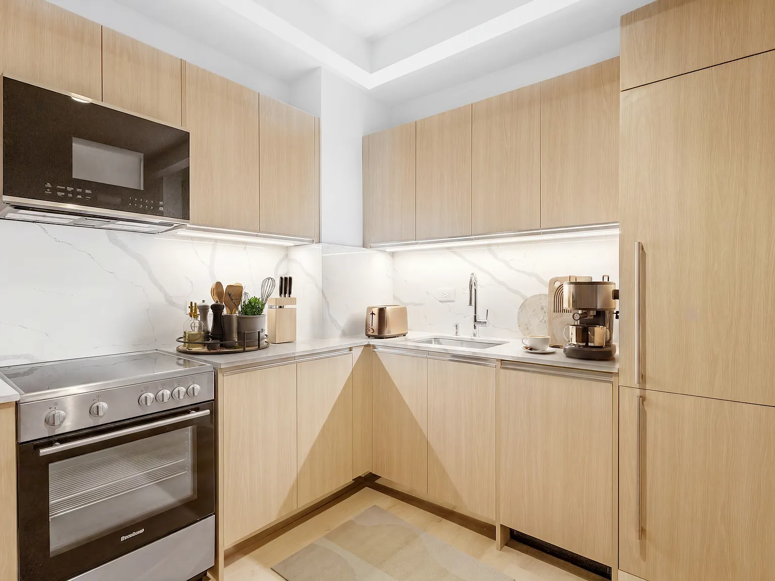 17 Battery Place — Photo 2