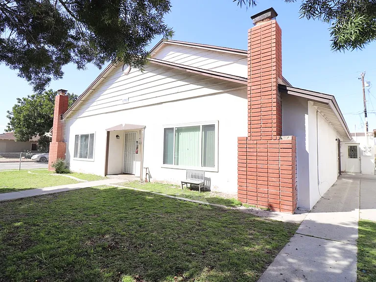 241 Campbell Way — Photo 1