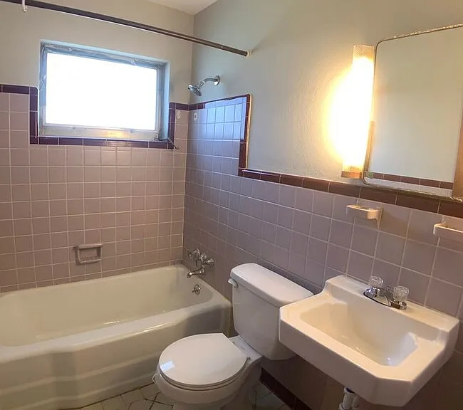 2425 Springmont Ave — Photo 12