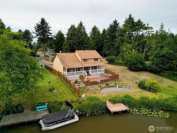 2nd image of 108 Bass Avenue NE