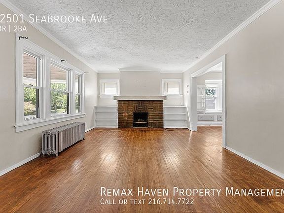 4th image of 22501 Seabrooke Ave