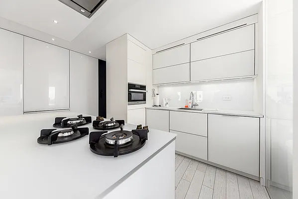 Rented by Corcoran | media 23