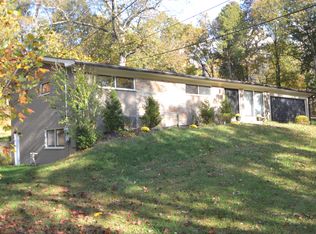 8321 Arnoldtown Rd, Louisville, KY 40214