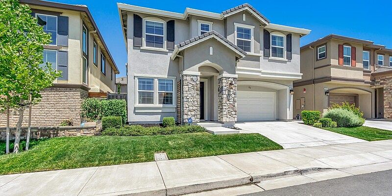 1st image of 2666 Delano Dr