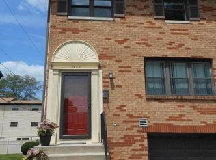 2832 Petzinger Rd, Columbus, OH 43209