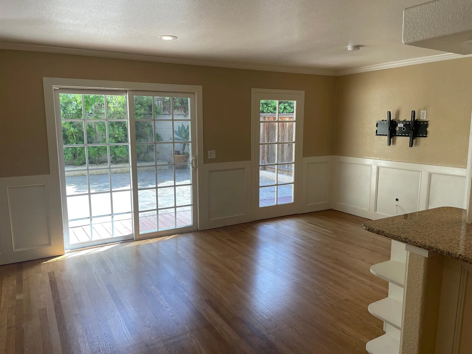 4 bed, 1482 sqft, $5,300 — Photo 3