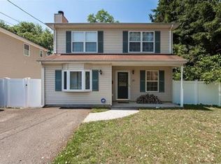 16 Oakwood Ter, Monroe Township, NJ 08831