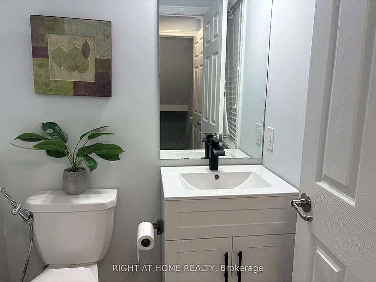 333 Rouncey Rd — Photo 6